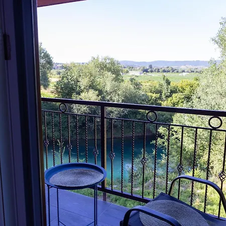 Maison d'hôtes And Majestic Bihać