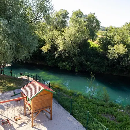 Vendégház And Majestic 4*